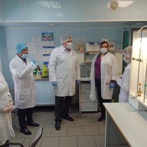 26 хозяйств поставляют натуральное молоко на Череповецкий молочный комбинат