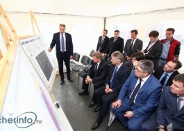 август 2015, выездное совещание под руководством мэра Ю.А. Кузина с участием Фонда развития моногородов